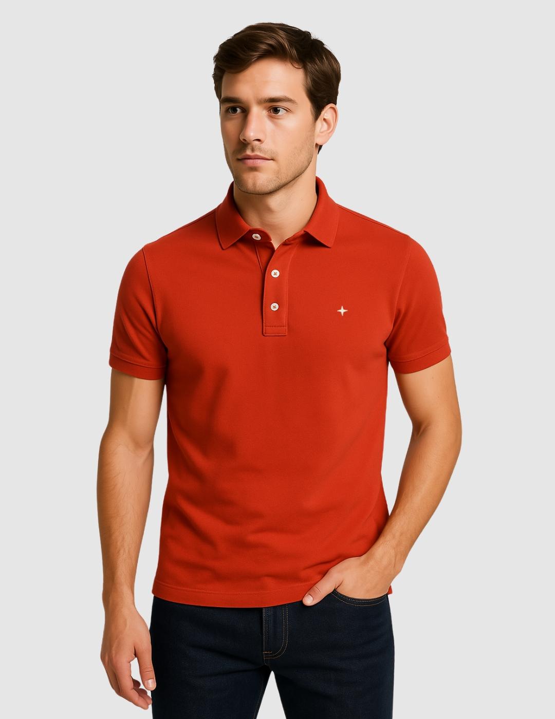 Polo Stone Island naranja para hombre.