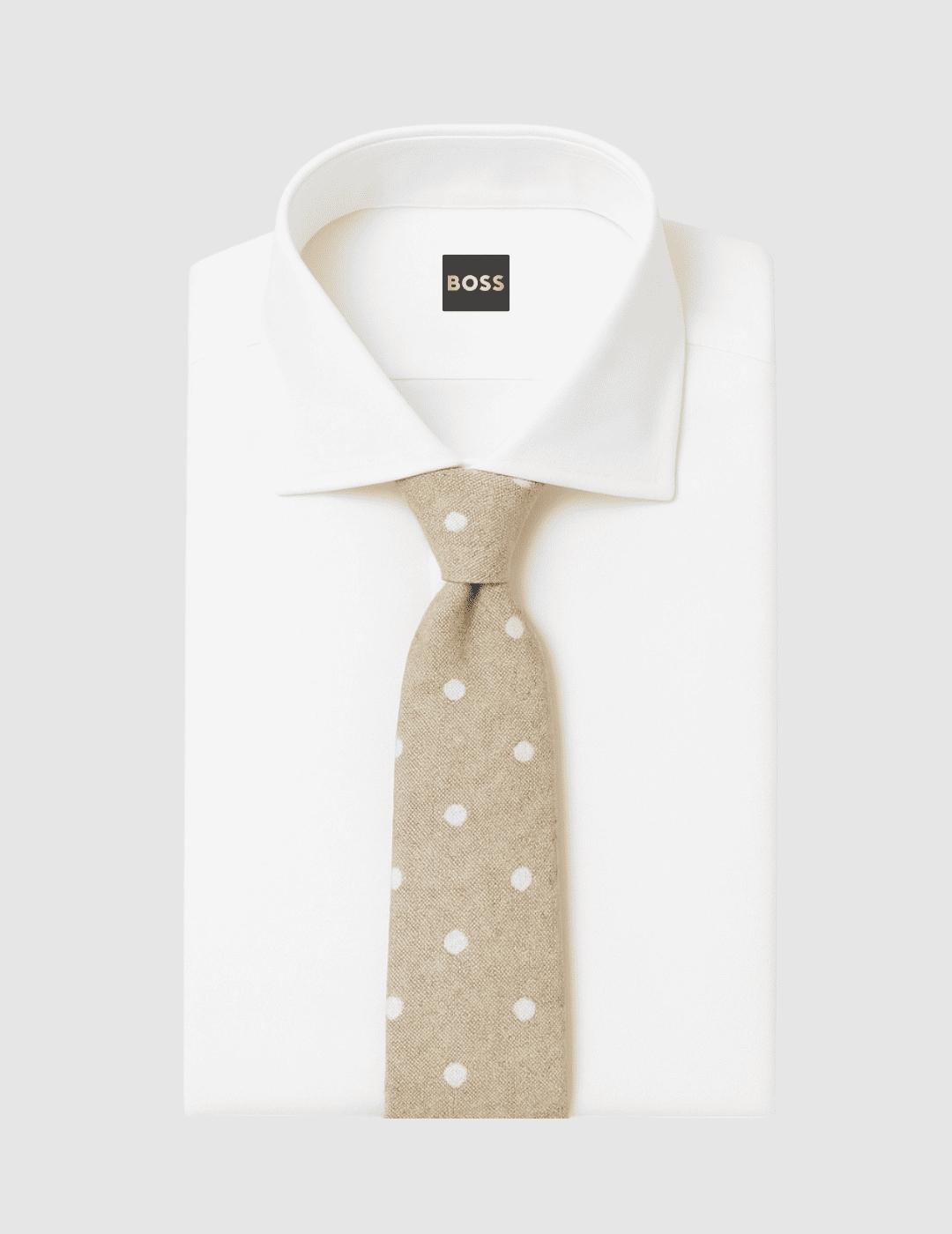 Corbata BOSS lino beige para hombre.