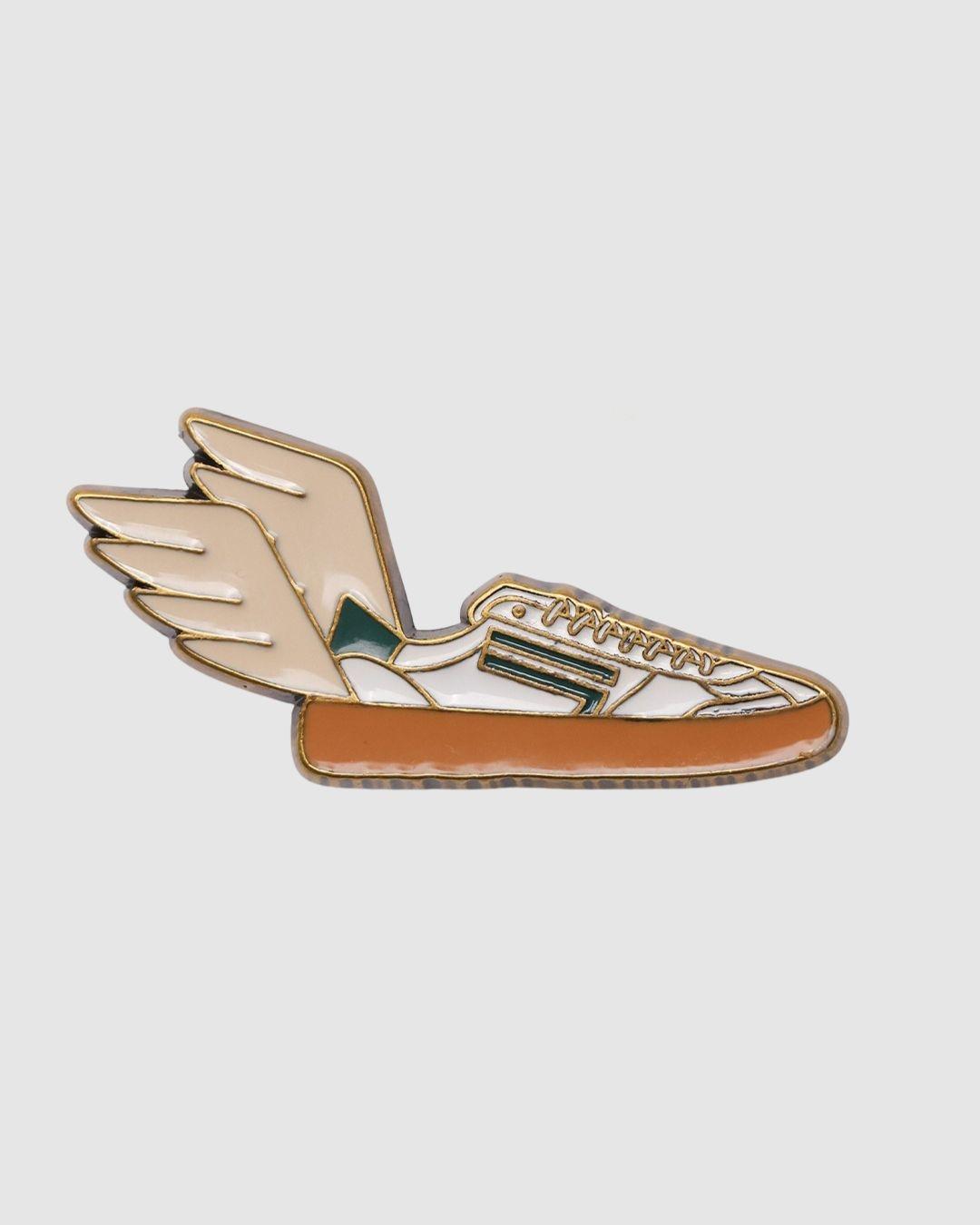 Pin Sneaker Puraai