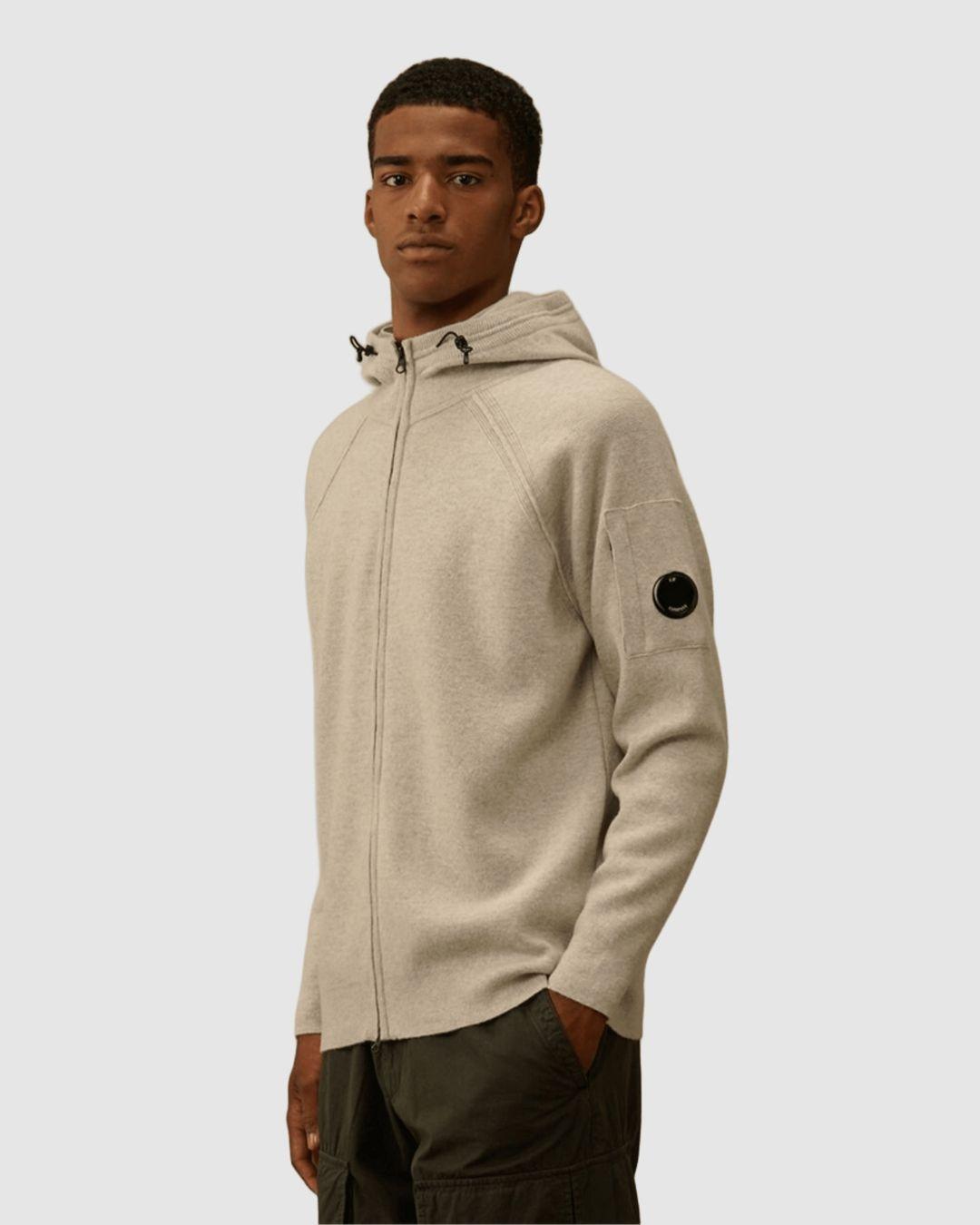 Chaqueta de lana con cremallera