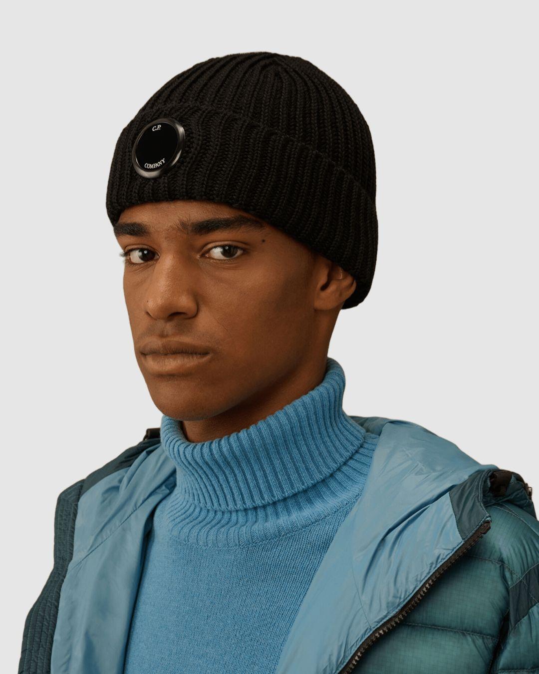 Gorro negro C.P. COMPANY 