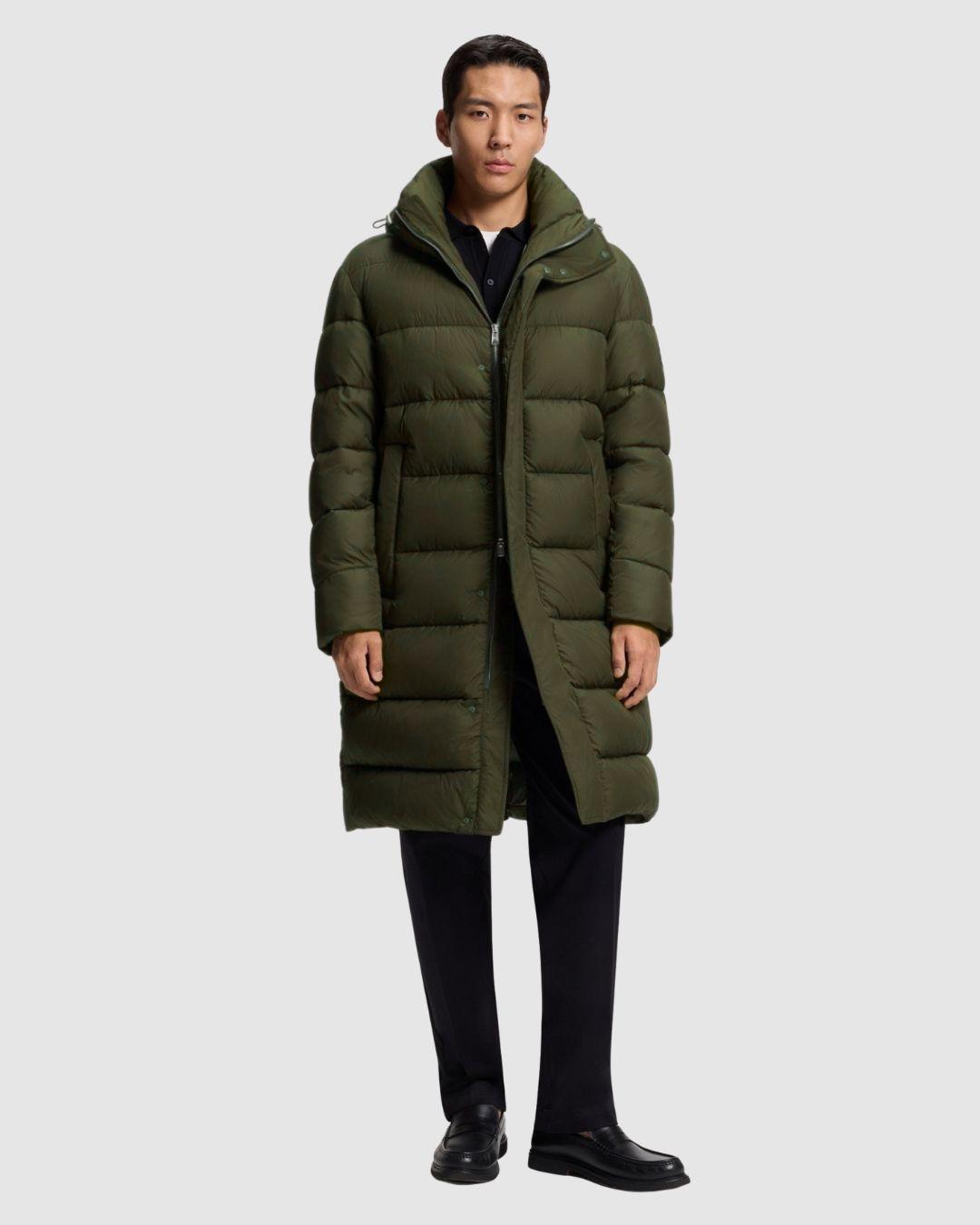 Chaqueta larga acolchada repelente al agua con capucha